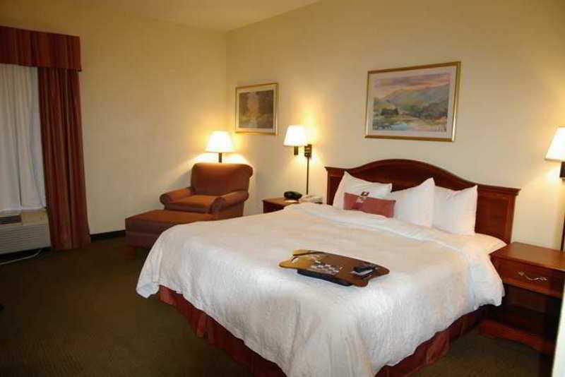 Hampton Inn Spartanburg Hotel Oda fotoğraf